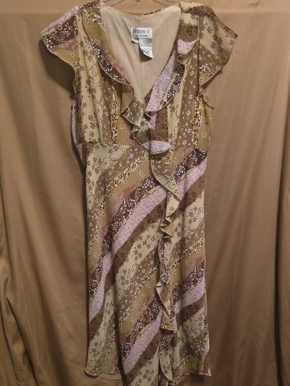 Ladies' Ruffled V-Neck Striped Floral Dress 14